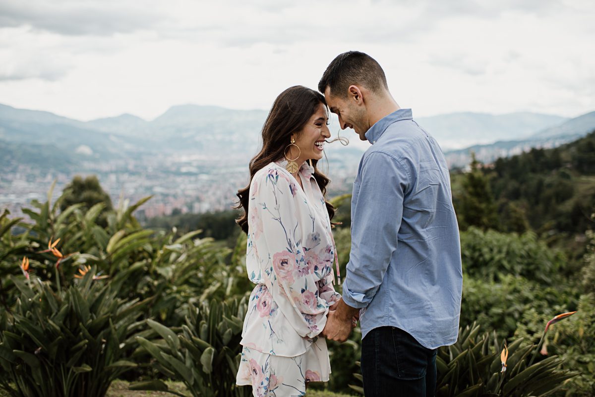 engagement session medellin colombia