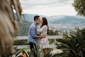 engagement session medellin colombia